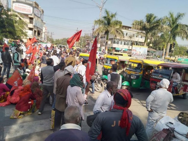 आज ग्वालियर के फूलबाग मैदान में किसानों की महापंचायत , प्रशासन ने नहीं दी है अनुमति