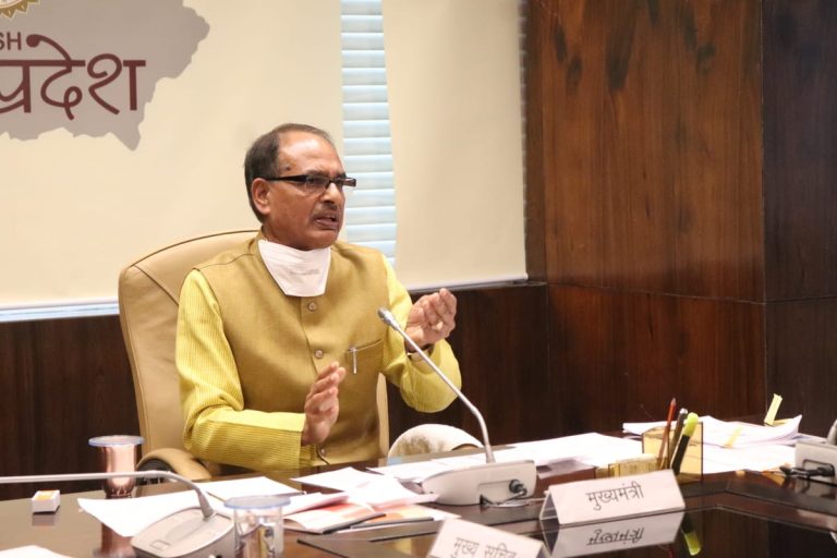 शिवराज सरकार ने कोरोना को लेकर प्रदेश के इन 12 जिलों में अलर्ट