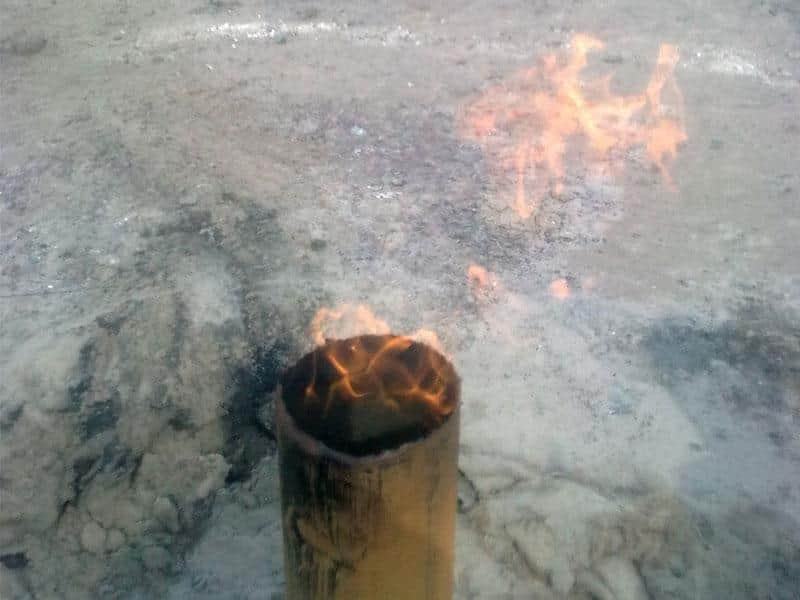 MP में दमोह के 24 गांवों में मिला मीथेन का भंडार; बोरिंग से निकल रही आग, खोदे जा चुके 28 कुएं