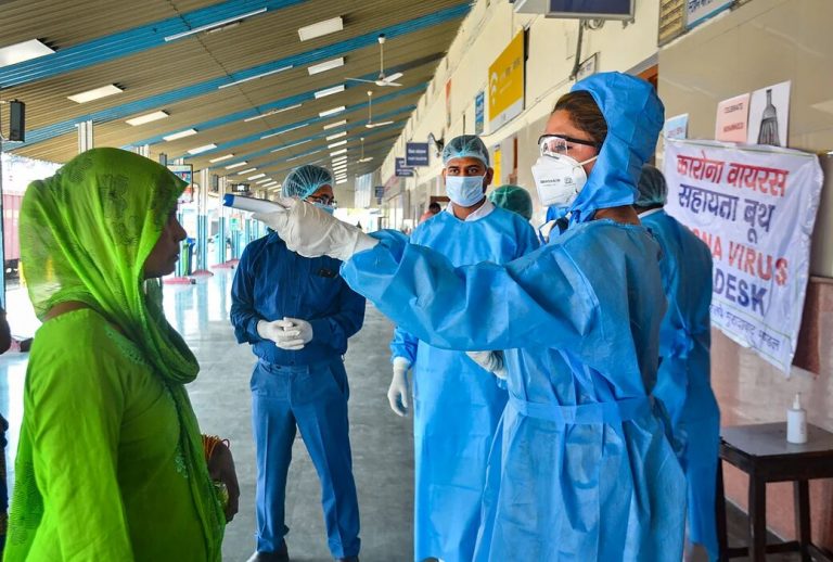 MP में लगातार 400 से अधिक कोरोना संक्रमित मिले, नाइट कर्फ्यू लगना लगभग तय है