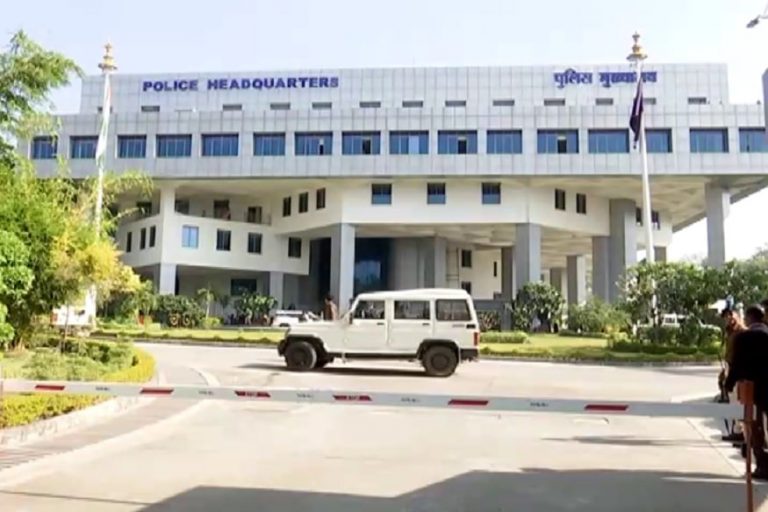 MP के पुलिस मुख्यालय में भी फूटा कोरोना बम कई अधिकारी हुए कोरोना संक्रमित