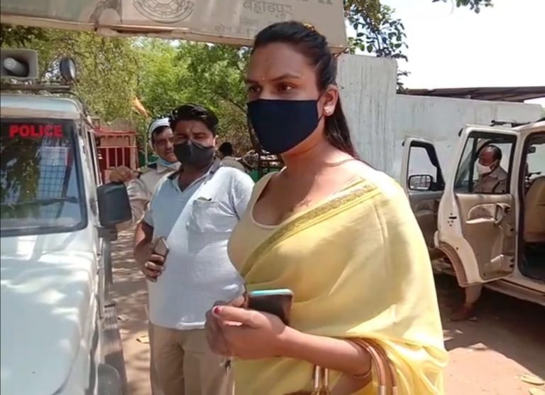 बधाई मांगने को लेकर किन्नर समाज के दो गुटों में झगड़ा, मारपीट के बाद मामला पहुंचा थाने