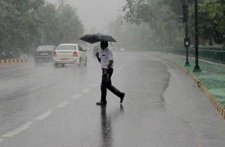 MP के इन जिलों में गरज-चमक के साथ बारिश का अनुमान