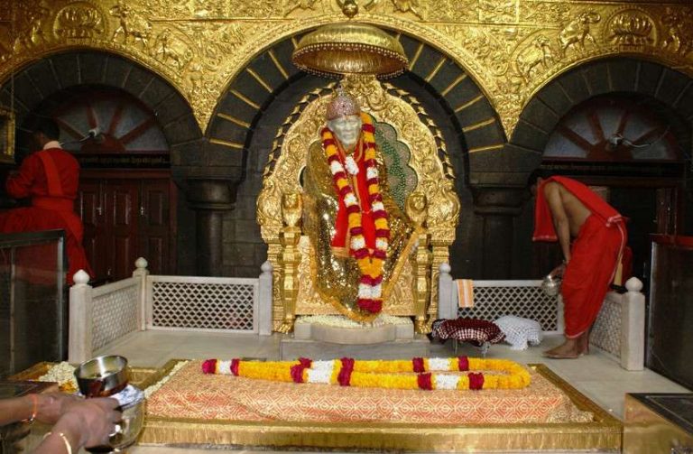 शिर्डी मंदिर के दर्शन पर लगी रोक, बंद रखने का लिया गया फैसला