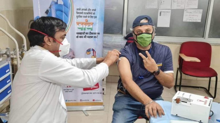 MP में वैक्सीनेशन का दूसरा चरण आज से शुरु 45 साल से ऊपर के लोग लगवा सकेंगे कोरोना वैक्सीन