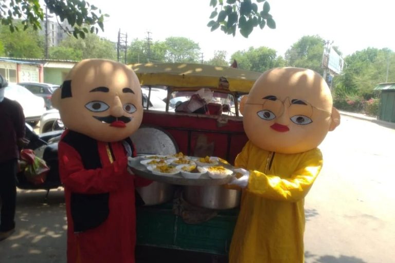 विश्व प्रसिद्ध कार्टून मोटू-पतलू क्या कर रहे कोरोना मरीजों के साथ जानिए