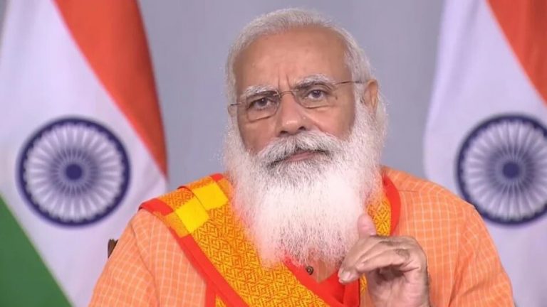 कोरोना महामारी में हो रही मौतों को लेकर भावुक हुए पीएम मोदी, कही ये बात