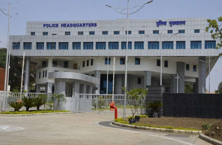 वैक्सीनेशन में पुलिस जवान पीछे, PHQ ने इन बातों पर जताई नाराजगी