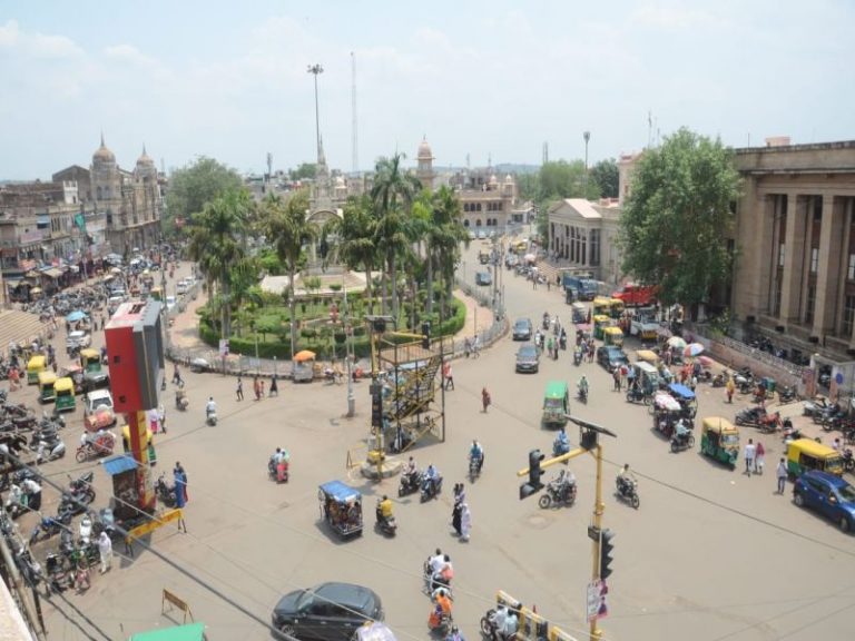 ग्वालियर में सुबह नहीं हुआ आदेश का पालन बाजारों में रविवार को भी दिखी भीड़