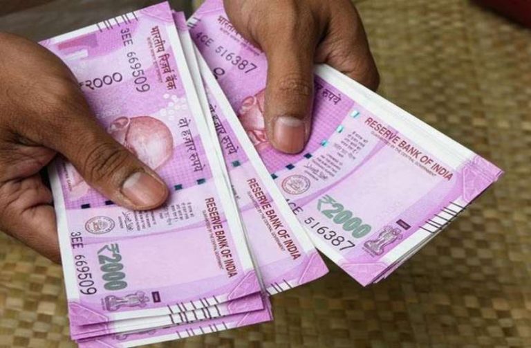 ट्रांसपोर्टर का आरोप टीआई के सामने दिए ड्राइवर को 10 हजार, एसपी ने जांच के दीए आदेश