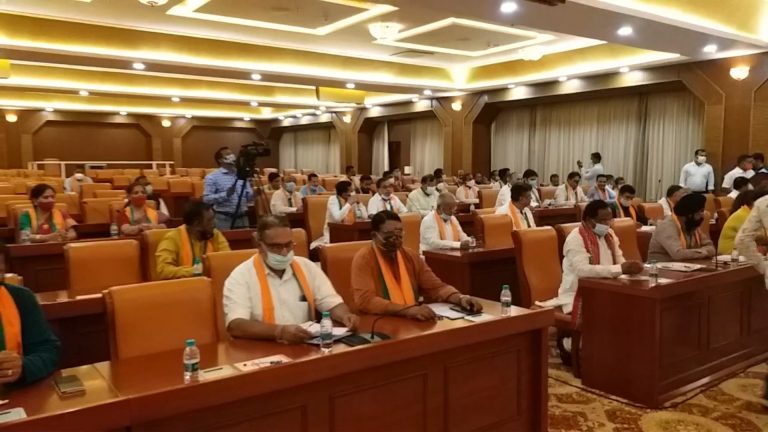 सियासी गलियारों में हलचल ,बीजेपी  के दिग्गज नेताओ ने चुनाव तैयारियां कीं तेज