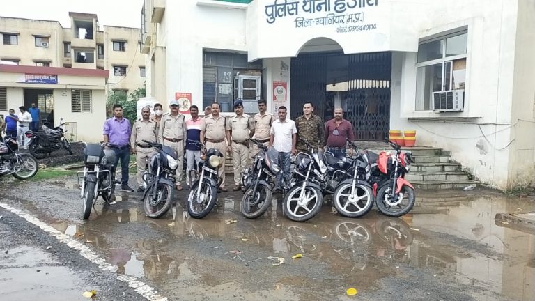 शातिर वाहन चोर गिरफ्तार ,5 चोरी की बाइक बरामद