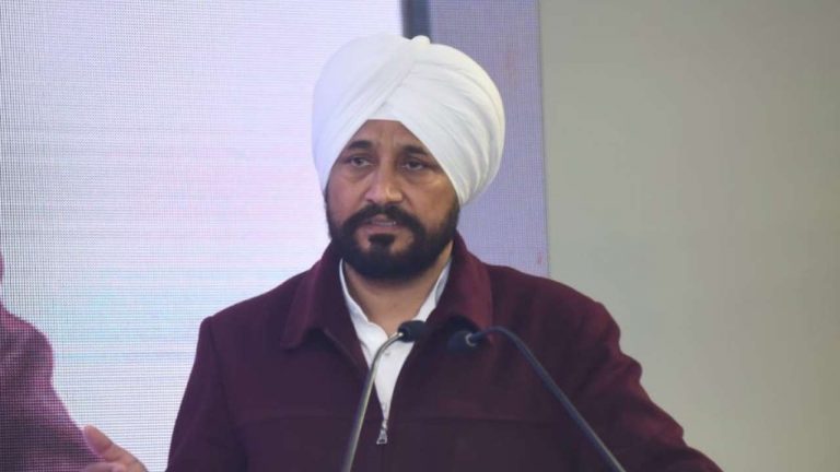 चरणजीत सिंह चन्नी आज बनेंगे पंजाब के पहले दलित CM,सुबह 11 बजे लेंगे शपथ