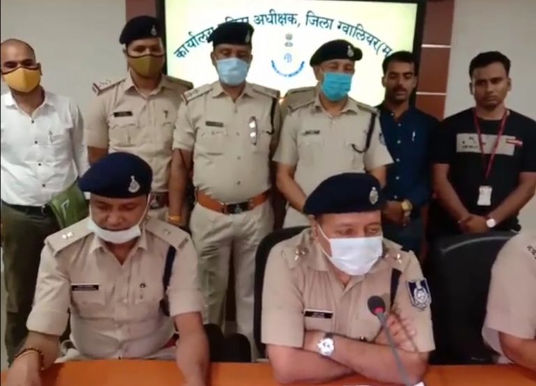 महिलाओं से झपटमारी करने वाले दो लुटेरे गिरफ्तार, दो लूटो का खुलासा माल बरामद