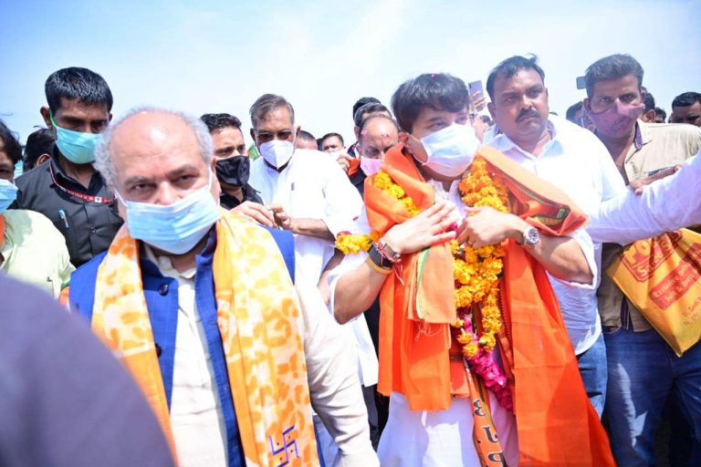 केंद्रीय मंत्री सिंधिया के साथ नरेंद्र सिंह ताेमर भी पहुंचे मुरैना, कांग्रेस को लेकर दिया ये बड़ा बयान