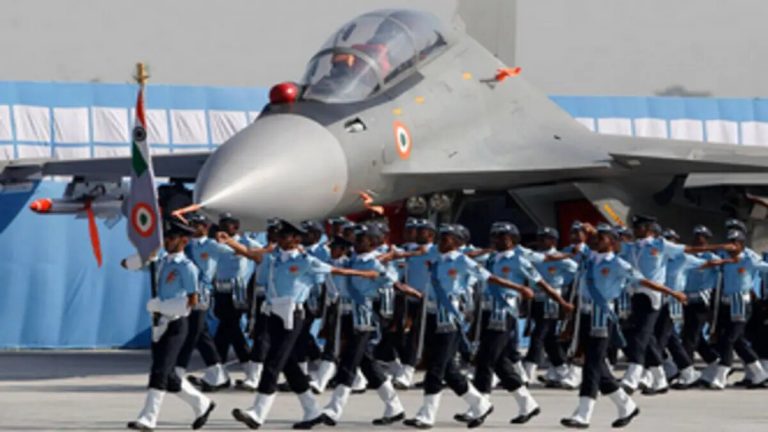 Happy Indian Air Force Day 2021: भारतीय वायु सेना दिवस पर अपनों को भेजें बधाई और संदेश 
