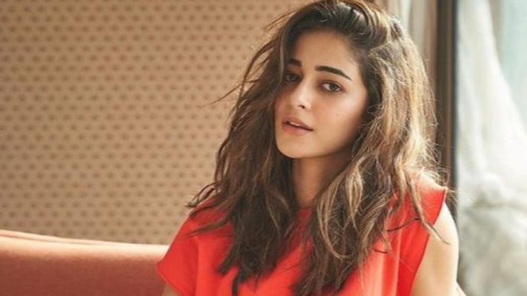 बॉलीवुड अभिनेत्री अनन्या पांडे के घर NCB का छापा, WhatsApp चैट में आया नाम सामने