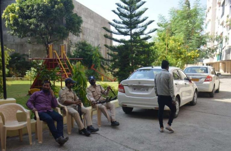 EOW की बड़ी रेड, रिटायर्ड पंचायत CEO के घर मिली 85 लाख रुपए की अतिरिक्त संपत्ति