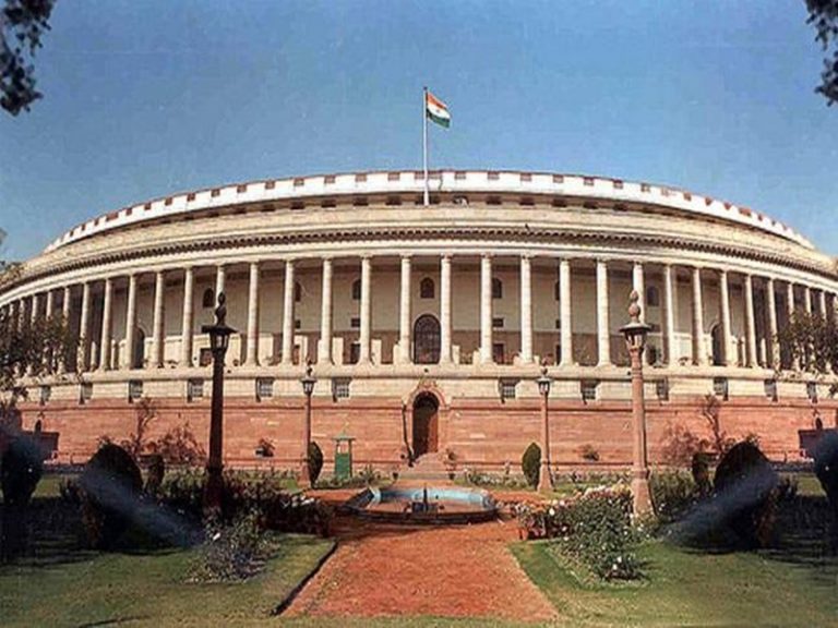 राज्यसभा के 12 सांसद पूरे सत्र के लिए निलंबित,ये बड़ा आरोप