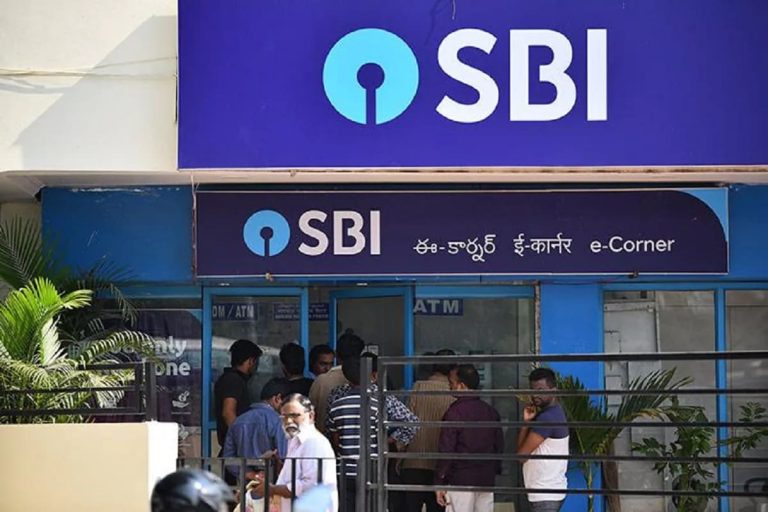 Bank Holiday: जल्द निपटा लें बैंक से जुड़े काम, दिसंबर में इस दिन से बंद रहेंगे बैंक,ये देखे लिस्ट