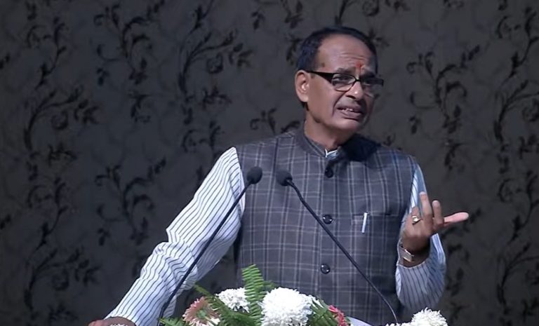 आज सीएम शिवराज की अधिकारियों के साथ बड़ी बैठक, कोरोना के हालात पर होगी चर्चा