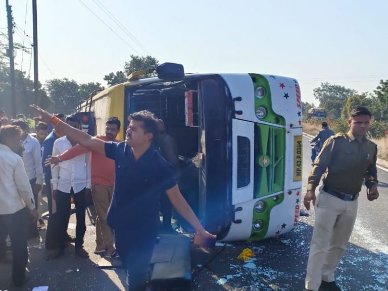 बड़ा हादसा,मंदसौर में बारातियों से भरी बस पलटी,कई यात्री घायल