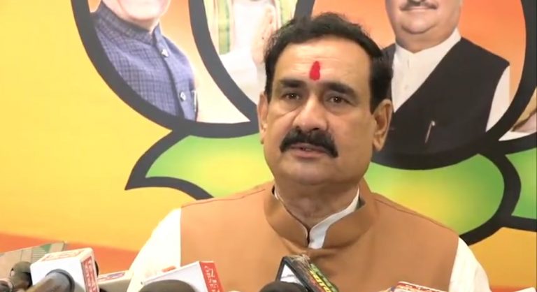 ग्रह मंत्री नरोत्तम मिश्रा ने कोरोना पर दी ये बड़ी जानकारी, कांग्रेस पर साधा निशाना