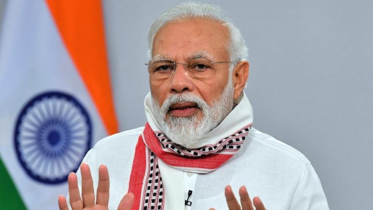 कोरोना के नए वैरिएंट, PM नरेंद्र मोदी ने बैठक में अधिकारियों को दिए ये सख्त निर्देश