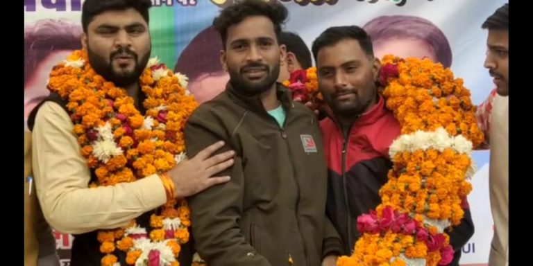 जेयू परिसर में टेंट लगाने के विवाद के बीच हुआ एनएसयूआई के प्रदेश उपाध्यक्ष का स्वागत