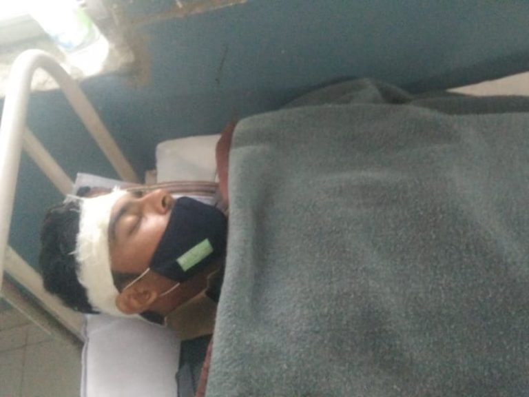 डकैतों ने पुलिस जवानों की पिटाई,रायफल छीनकर भागे