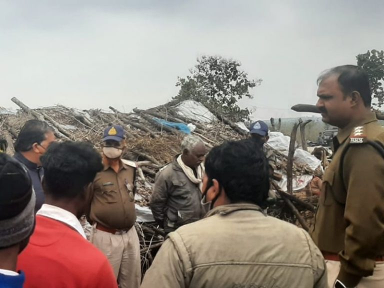 आदिवासी पति-प‍त्‍नी जिंंदा जले,पुलिस मामले की जांच में जुटी