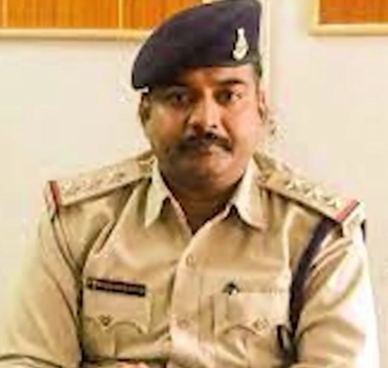 टीआई को लव स्टोरी में फंसाने वाली महिला ने लिया यू-टर्न,कही ये बड़ी बात