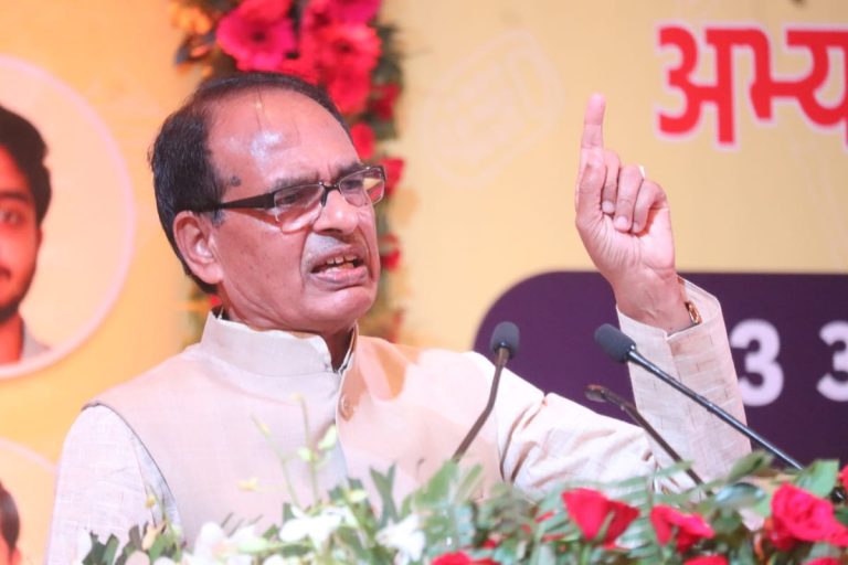 CM शिवराज आज विस्तारक कार्यक्रम के बाद आदिवासियों के यहां करेगे ये बड़ा काम