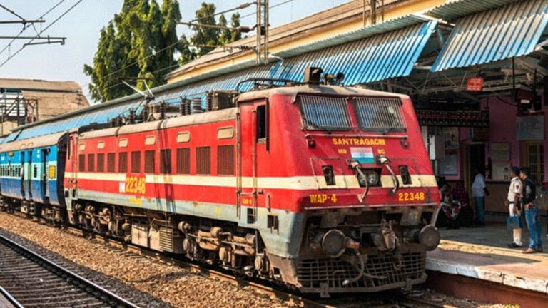 MP में रेलवे ने यात्रियों को दी ये बड़ी चेतावनी, जारी किए दिशा निर्देश