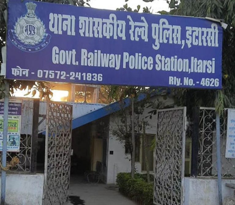 MP में फिर चलती ट्रेन में 25 साल के युवक ने किया 6 साल की बच्ची से रेप