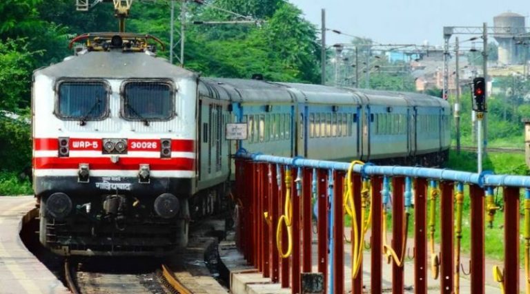 रेलवे देगा रक्षाबंधन पर यात्रियों को बड़ा तोहफा, इन ट्रेनों की चलने की हुई घोषणा