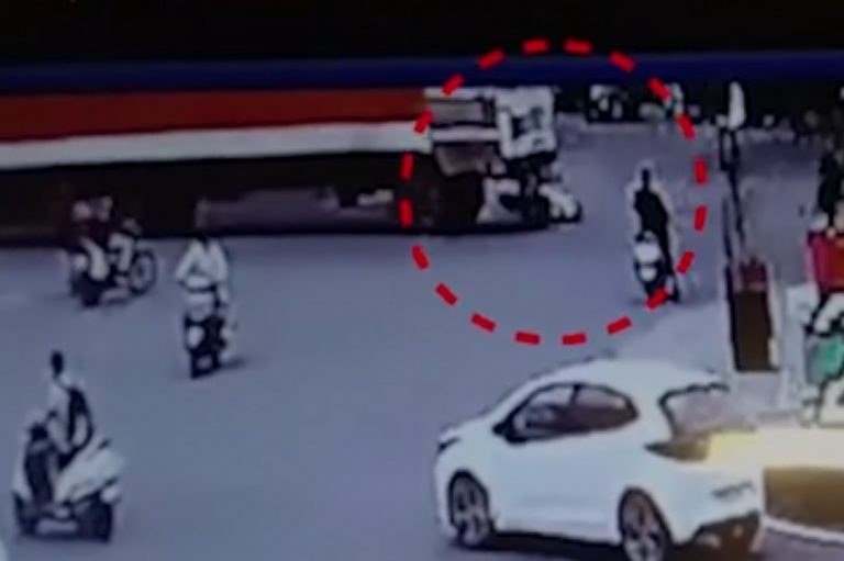 मौत की घटना CCTV में कैद, ट्रक ने 30 फुट तक महिला को घसीटते हुए कुचला