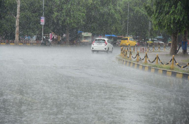 MP में भारी बारिश को लेकर अलर्ट, इन जिले में रुकरुककर बारिश का दौरा जारी