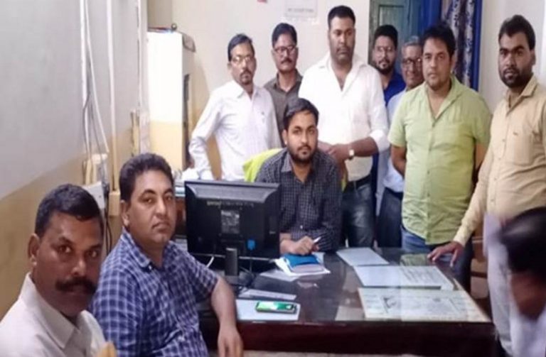 लोकायुक्त टीम ने बिजली कंपनी के कर्मचारि को 80 हजार की रिश्वत लेते किया गिरफ्तार 