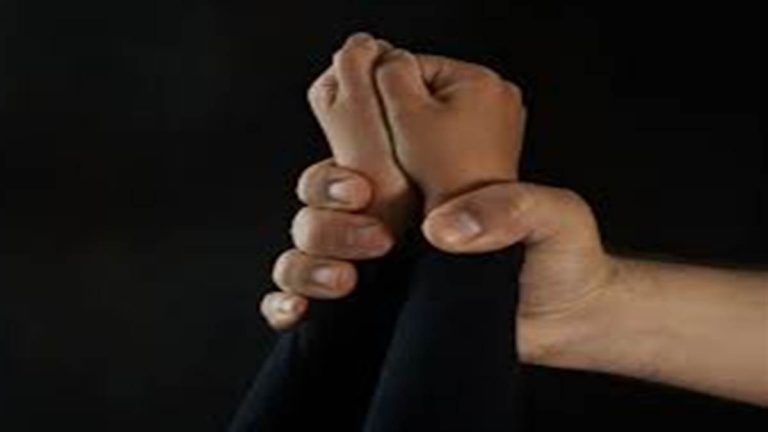 BJP मंडल उपाध्यक्ष ने नाबालिग लड़की से की अश्लील हरकत