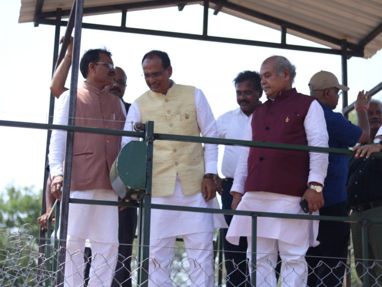 CM शिवराज ग्वालियर पहुंचे, PM मोदी के आने से पहले श्योपुर में तैयारियों का लिया जायजा