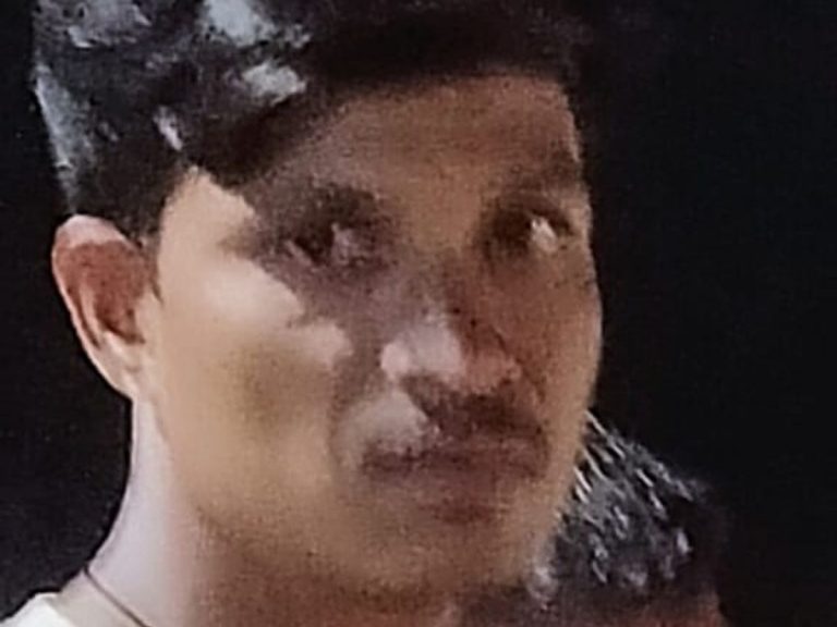 परिवार के सामने नदी में डूब कर युवक ने दी जान