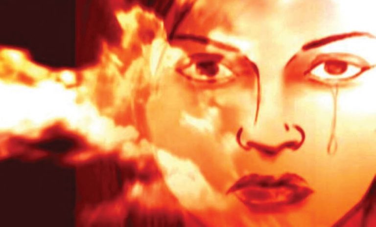 पति ने पत्नी के साथ किया अननैचुरल सेक्स, पुलिस ने पति को किया गिरफ्तार