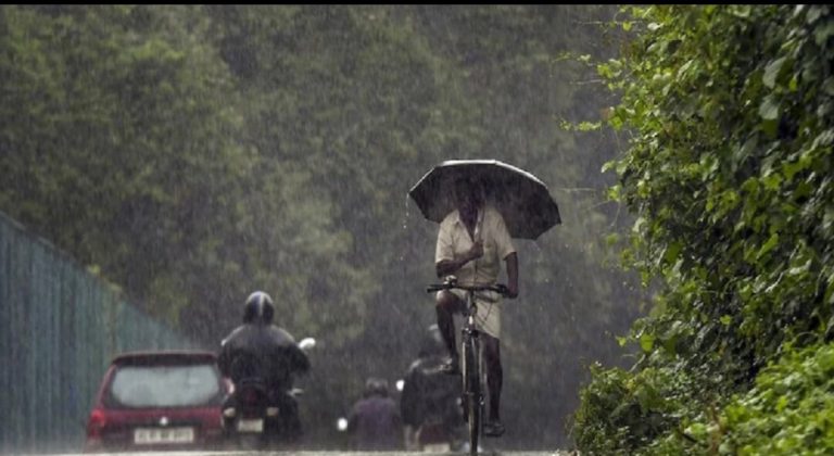 मौसम ने फिर ली करवट, MP के कई जिलों में भारी बारिश का अलर्ट