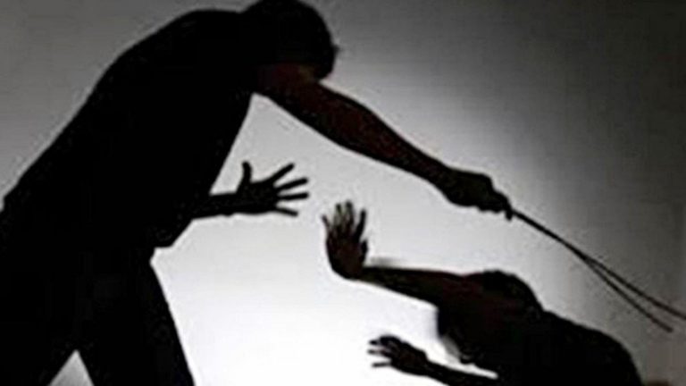 युवक को पीटने को लेकर टीआई और दो आरक्षक हुए लाइन अटैच