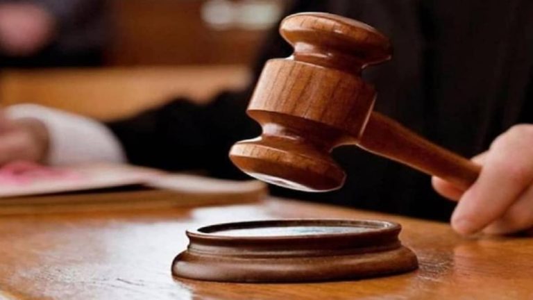 हाईकोर्ट का बड़ा फैसला, सेक्स करने के लिए आधार कार्ड की आवश्यकता नहीं