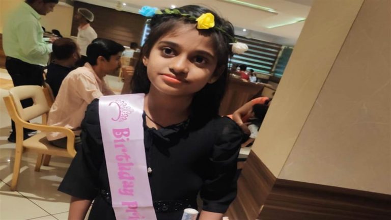 मां के साथ गरबा देखने आई बच्ची की गोली लगने से हुई मौत