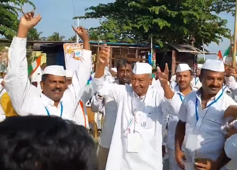 पूर्व मुख्यमंत्री दिग्विजय सिंह ने ढोल पर किया जमकर डांस