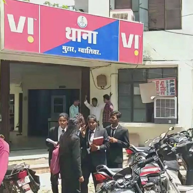 सौतेली मां के डांटने से नाराज छात्रा ने उठाया ये खौफनाक कदम