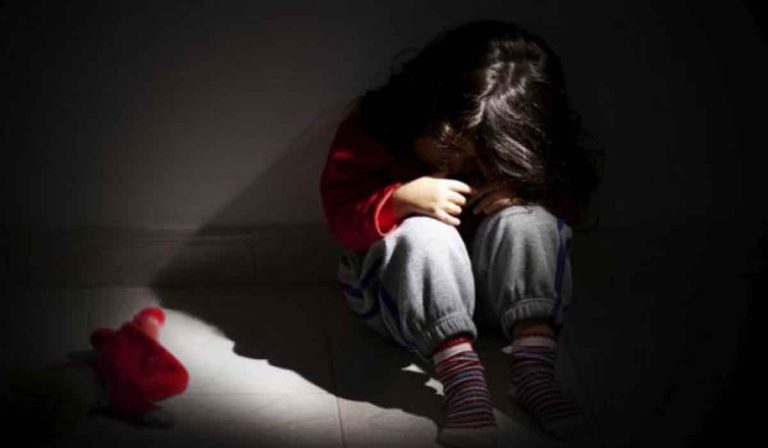 पड़ोस में रहने वाले युवक ने बालिका के साथ किया दुष्कर्म